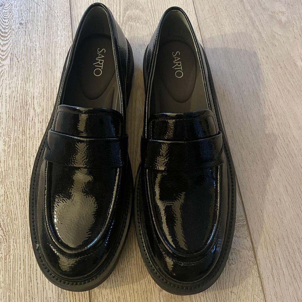 Franco Sarto black patent leather women’s lug sole loafer